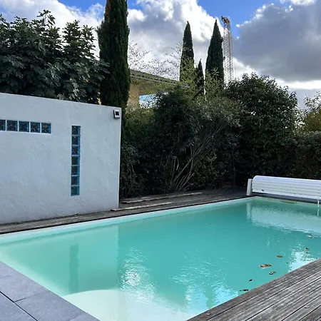 Ferienhaus Spacious House With Large Garden And Swimmingpool